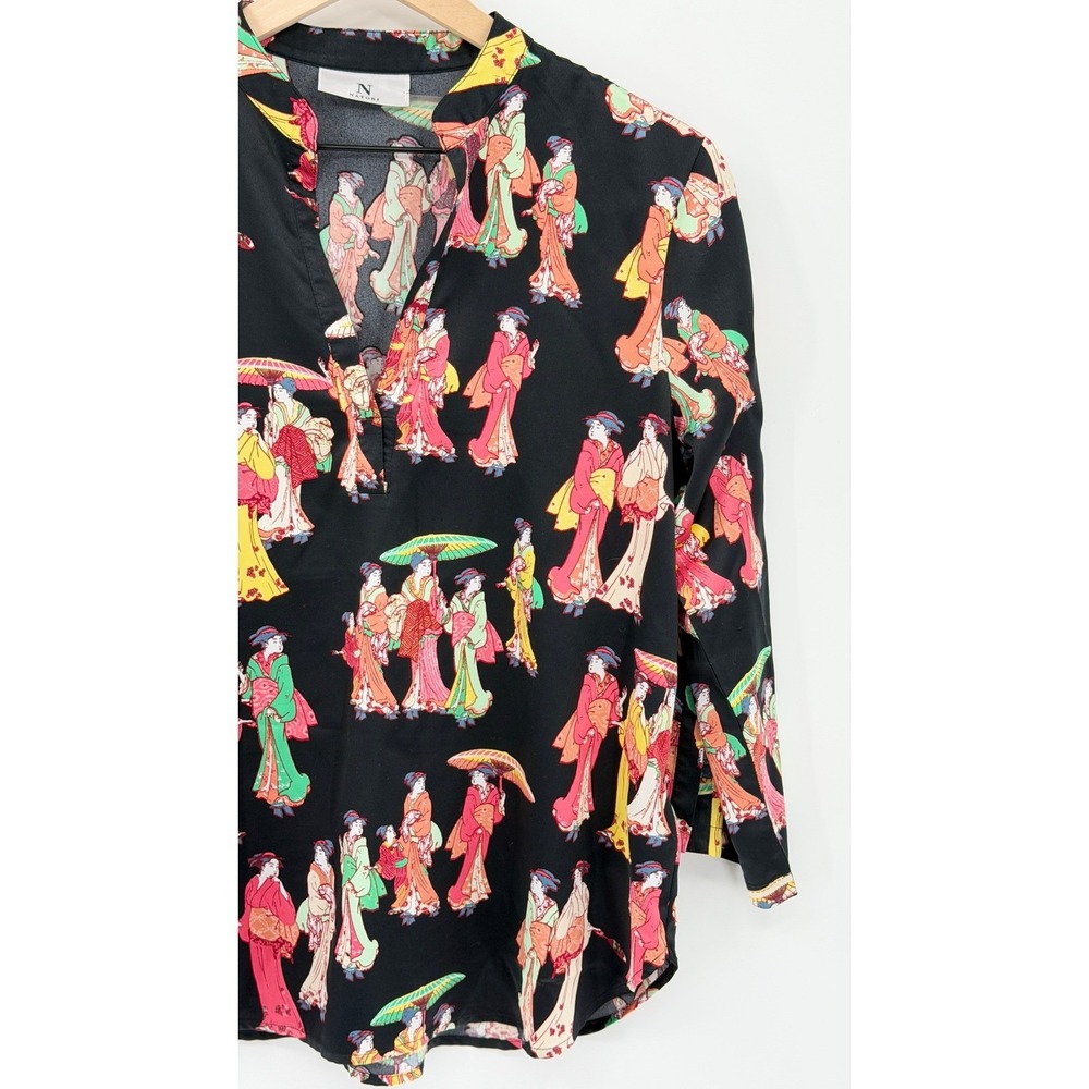 Natori Asian Geisha Print V Neck Silky Blouse Size Small Artistic Eclectic - Picture 3 of 6